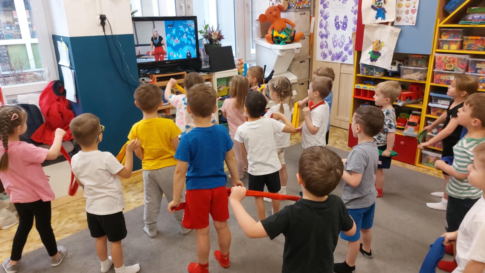 21427605-a1a9-4228-9075-1f4f3a823b23