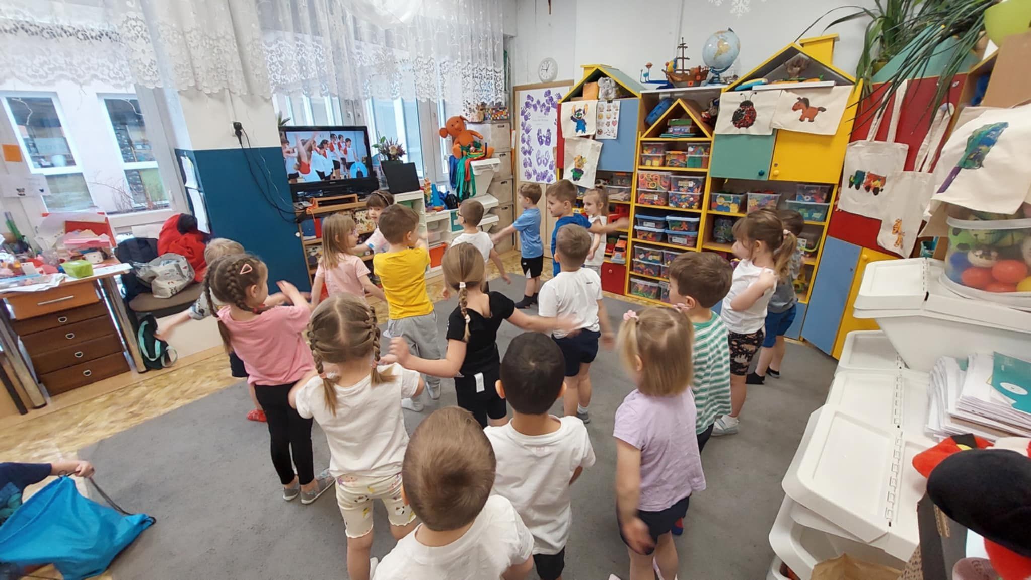 084ef708-2ec1-4a72-a9b4-24b564386aa1