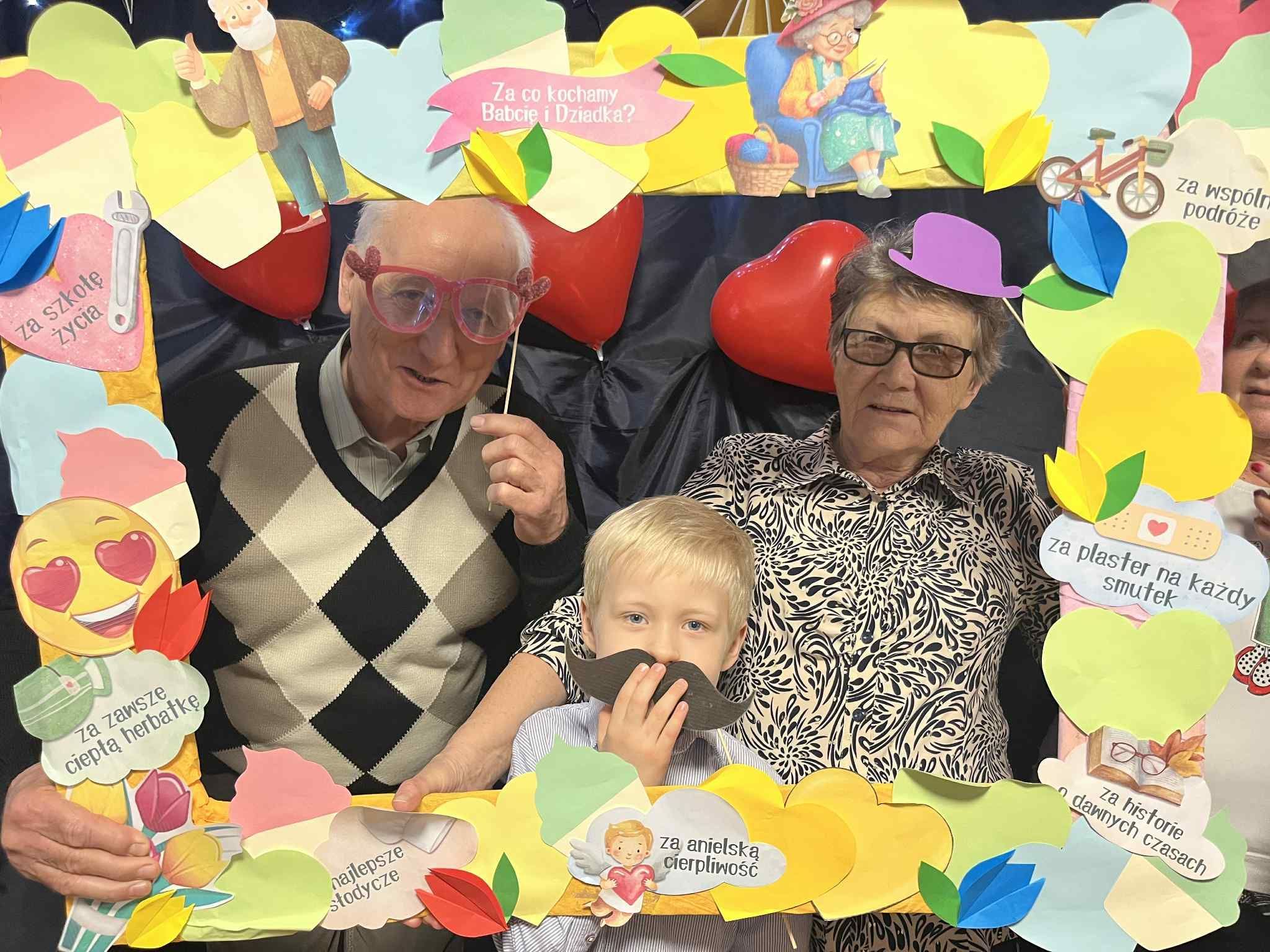 902660d2-9370-40f3-9af4-4c285b234752