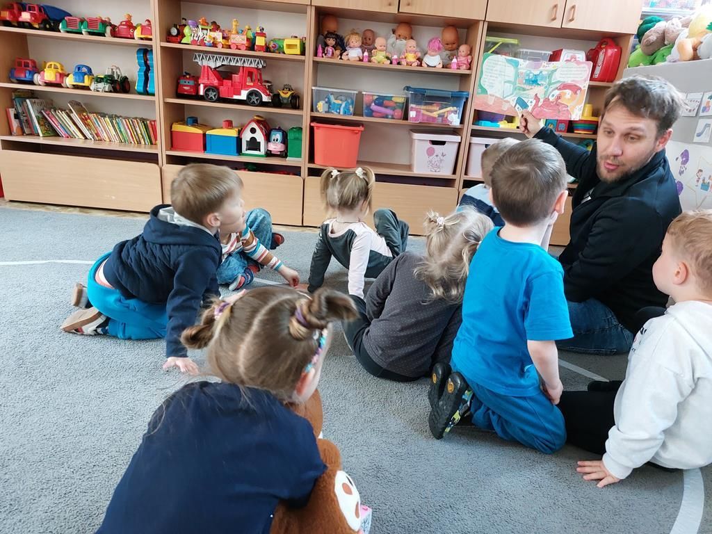 Tata Piotrka czyta (13)