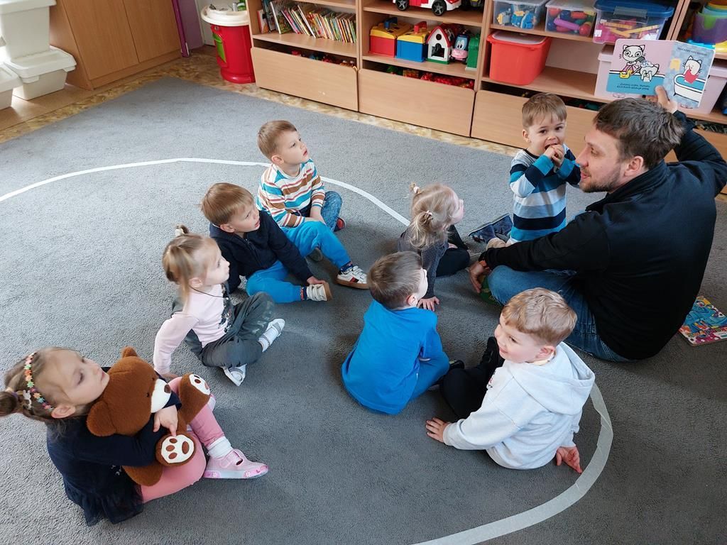 Tata Piotrka czyta (7)