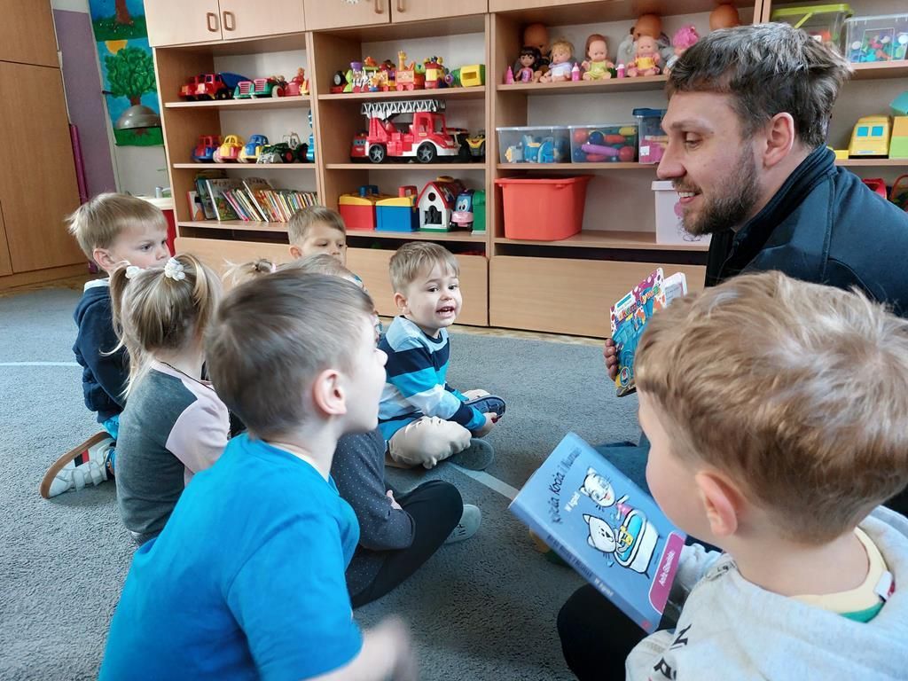 Tata Piotrka czyta (9)