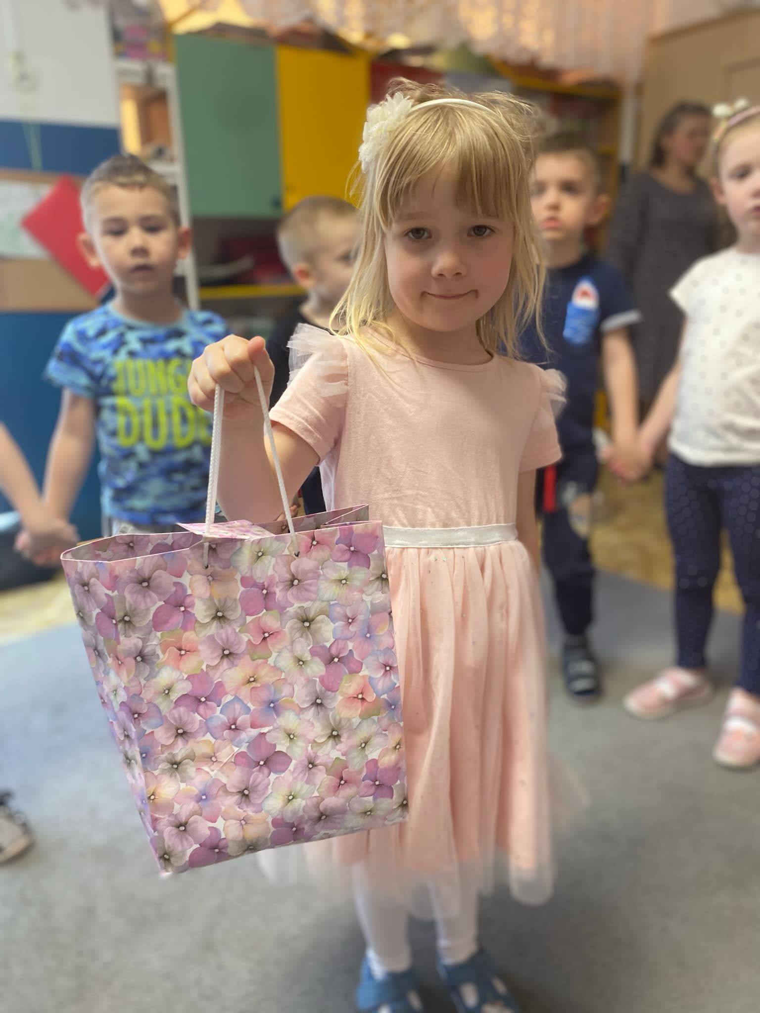 1eb81aee-74d7-4ed0-8e88-279bb70cdd1f