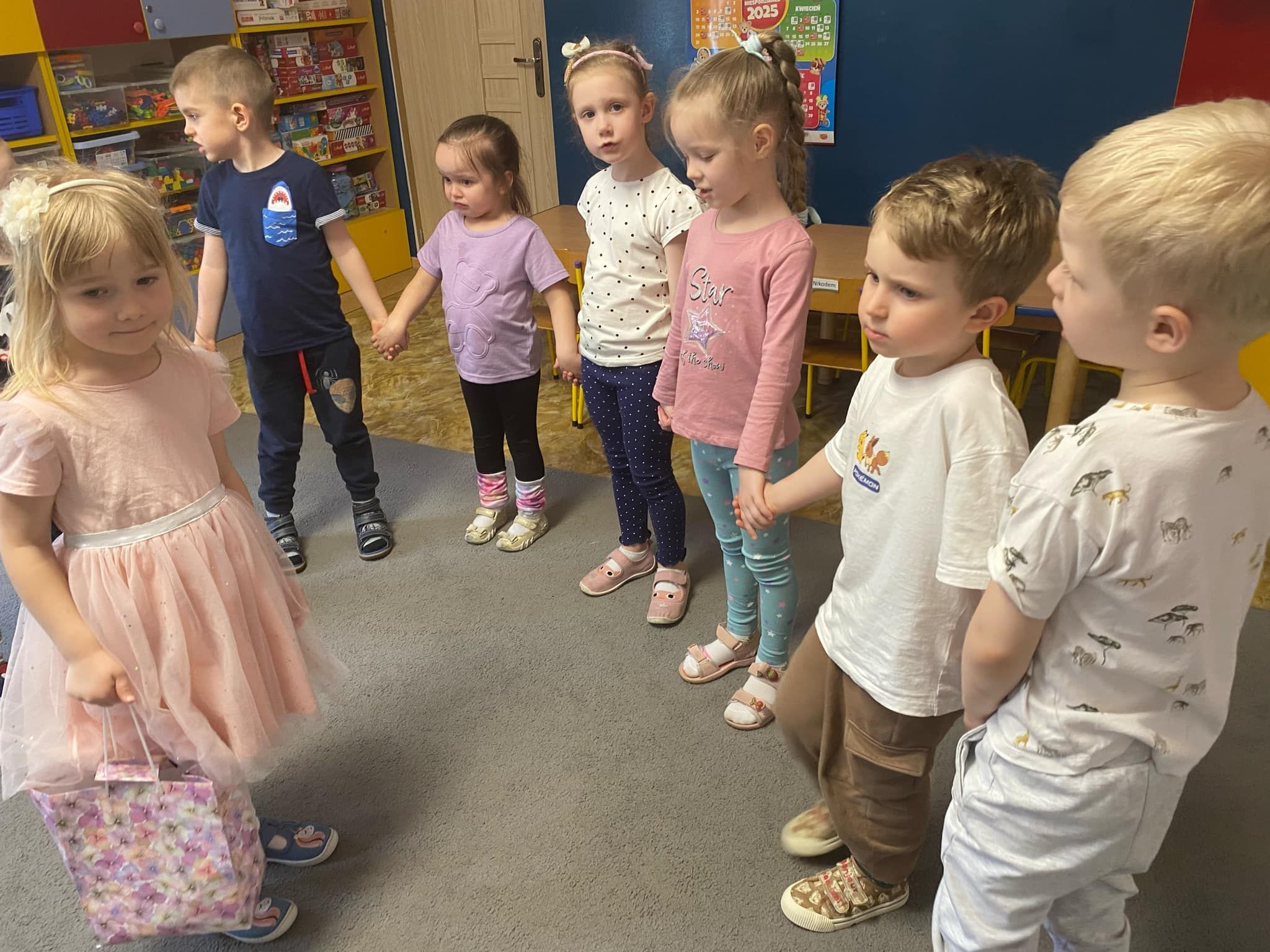 17c64fc0-2520-42d0-b910-23caed6a4905