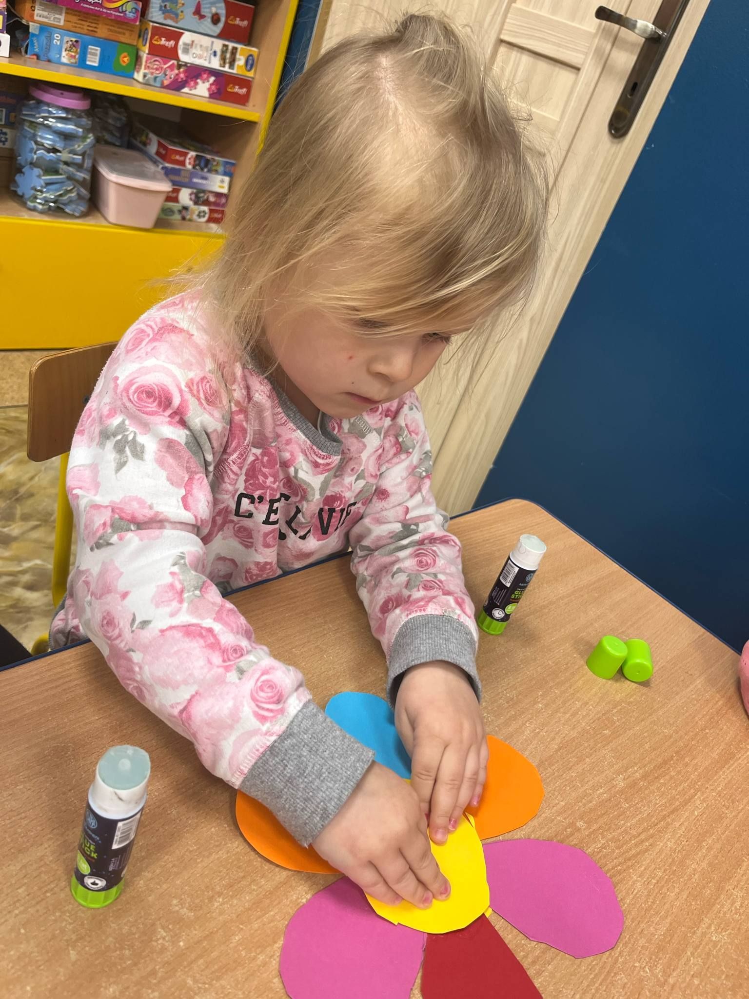 6a8f65bd-996a-42cd-b5cd-6dc23e7c1a26