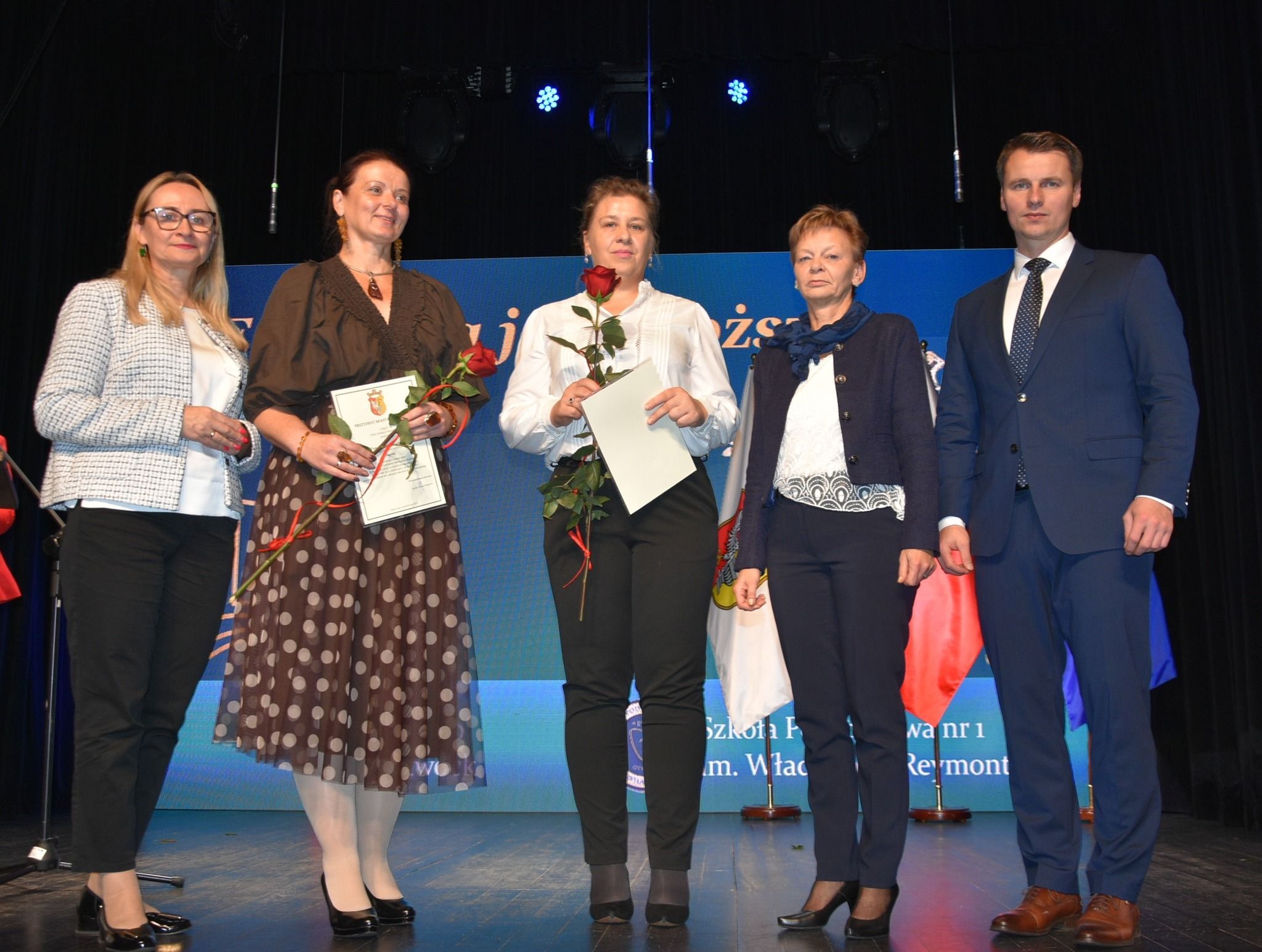 564015812_1207332778092334_1447613184625670973_n