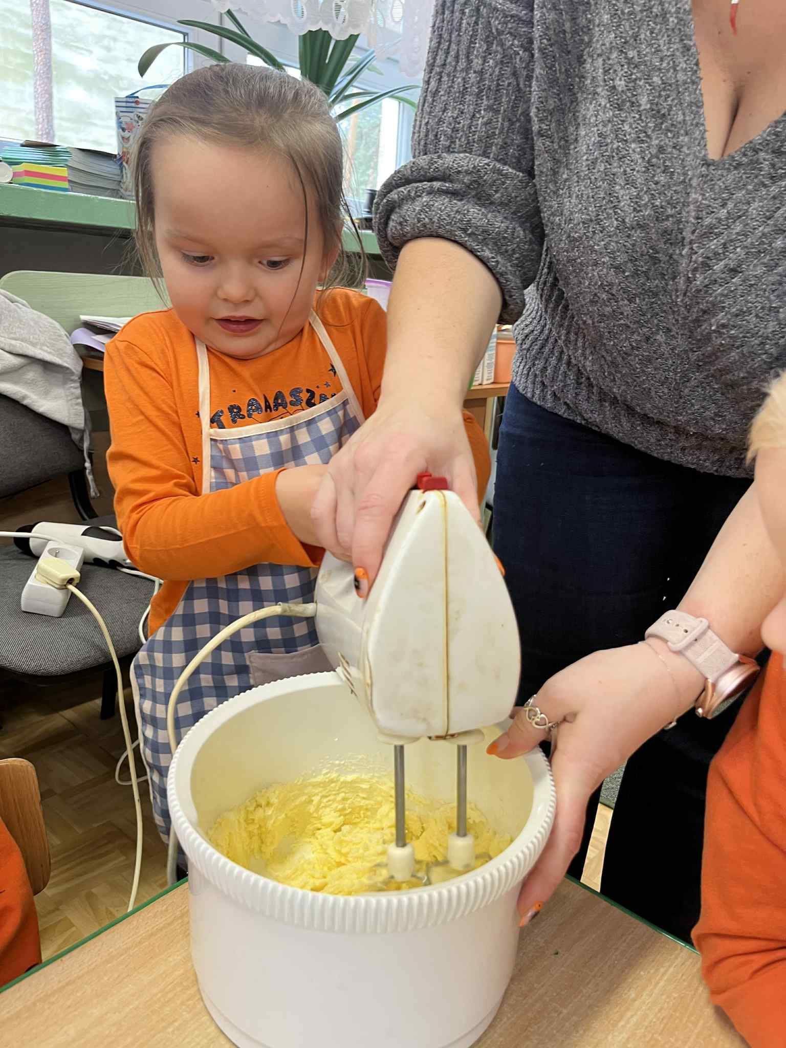 f1362987-fa47-4ec3-9c93-d16c46f1e10c