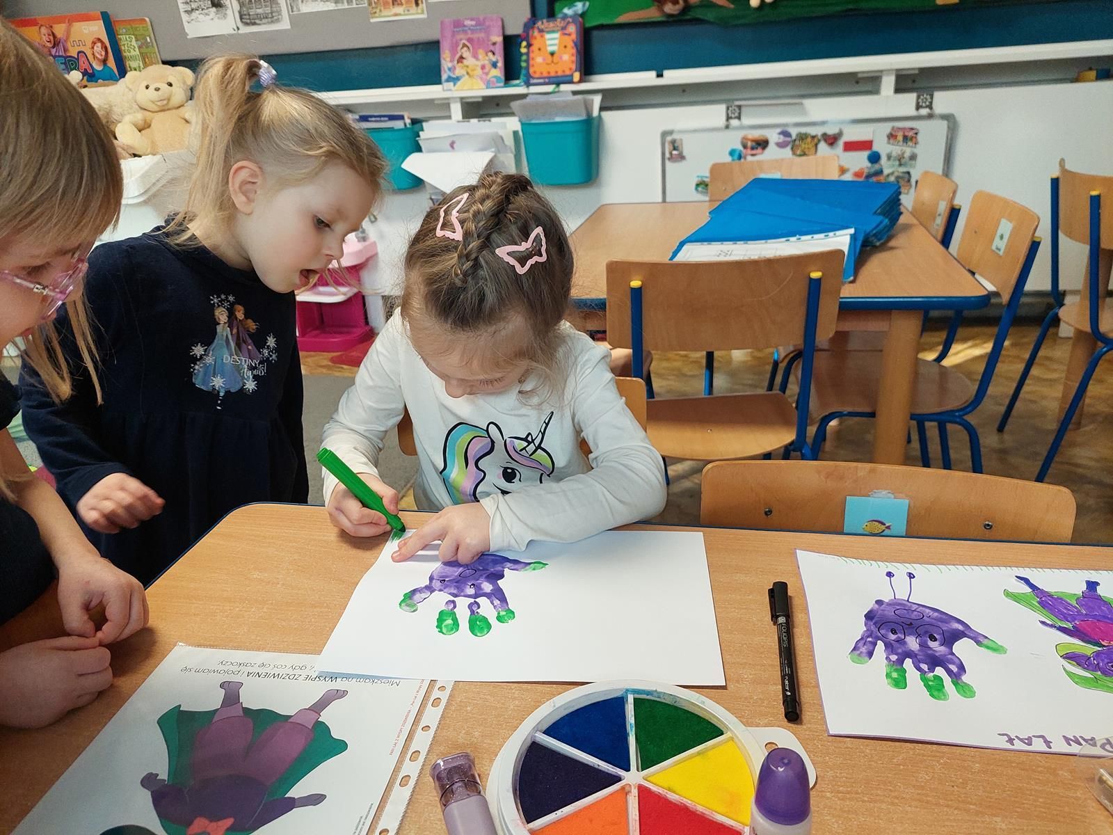 20251128_122639_1600x1200